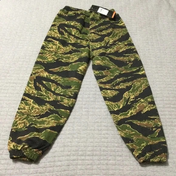 We Are Little Giants Creative Disruptors Boy’s Tiger Stripe Camo Pants Size 7/8 - Picture 3 of 8